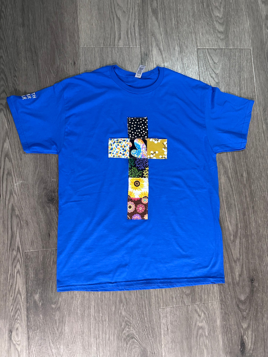Large Faith Over Fear Cross Applique Short Sleeve Royal Blue T-Shirt